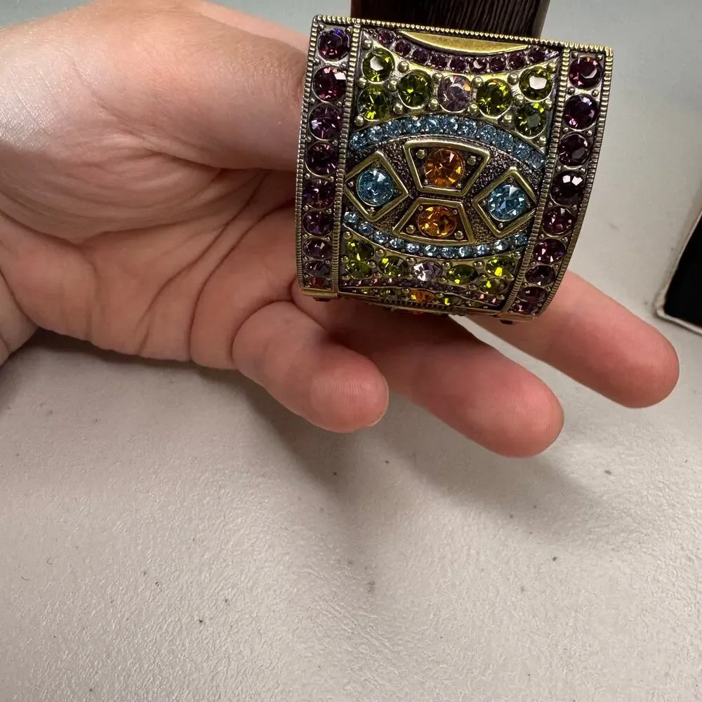 heidi daus B6798 multicolor crystal cuff bracelet quartz watch box working